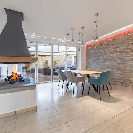 Apartment Aurion - Indoor Pool, Sauna , Jacuzzi & Fitness