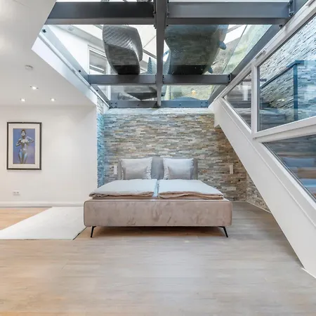 Apartment Aurion - Indoor Pool, Sauna , Jacuzzi & Fitness Dusseldorf