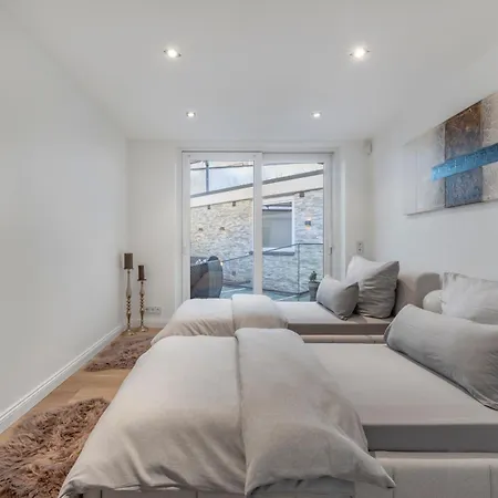 Apartment Aurion - Indoor Pool, Sauna , Jacuzzi & Fitness