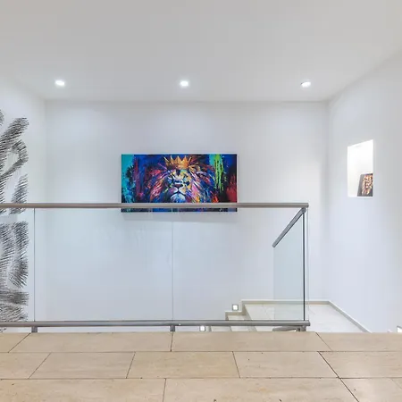 Apartment Aurion - Indoor Pool, Sauna , Jacuzzi & Fitness Dusseldorf